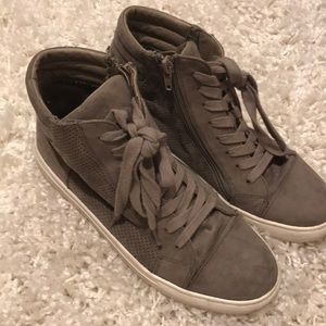 Steve Madden high tops